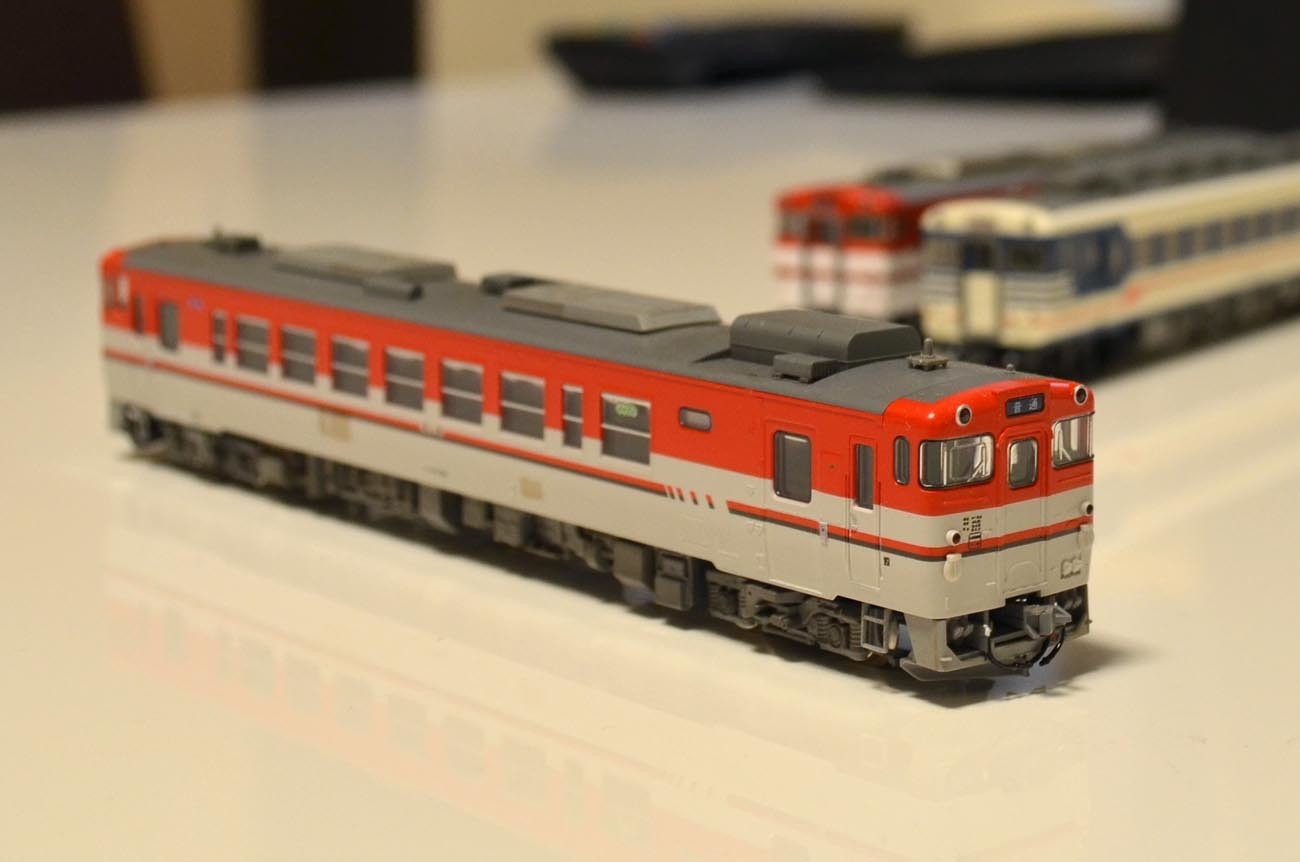 TOMIX製 キハ40-500番台（新潟色・赤）を買ってみた: とある地方のC寝台車